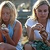 Ludivine Sagnier and Diane Kruger in Pieds nus sur les limaces (2010)