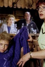 Piotr Machalica, Dorota Stalinska, Joanna Trzepiecinska, and Pawel Stalinski in Bar Atlantic (1996)