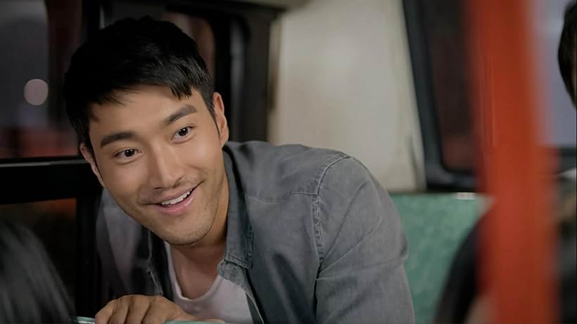 Choi Siwon in She Was Pretty (2015)