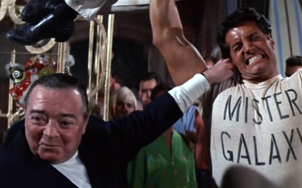 Peter Lorre and Peter Lupus in Muscle Beach Party (1964)