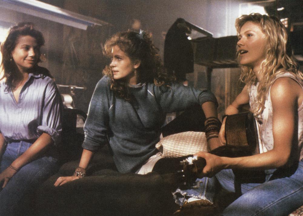 Julia Roberts, Justine Bateman, and Britta Phillips in Satisfaction (1988)