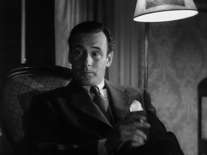 Tom Conway in The Seventh Victim (1943)