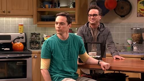 Johnny Galecki and Jim Parsons in The Big Bang Theory (2007)