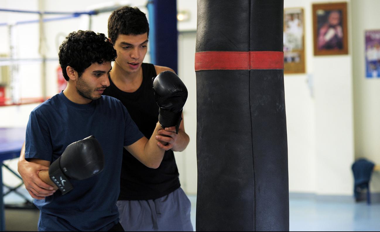 Mehdi Dehbi and Driss Ramdi in Je ne suis pas mort (2012)