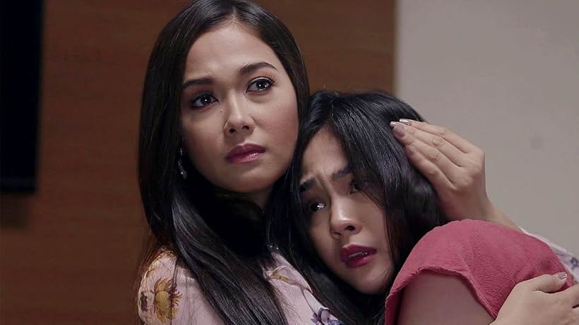 Maja Salvador and Janella Salvador in The Killer Bride (2019)