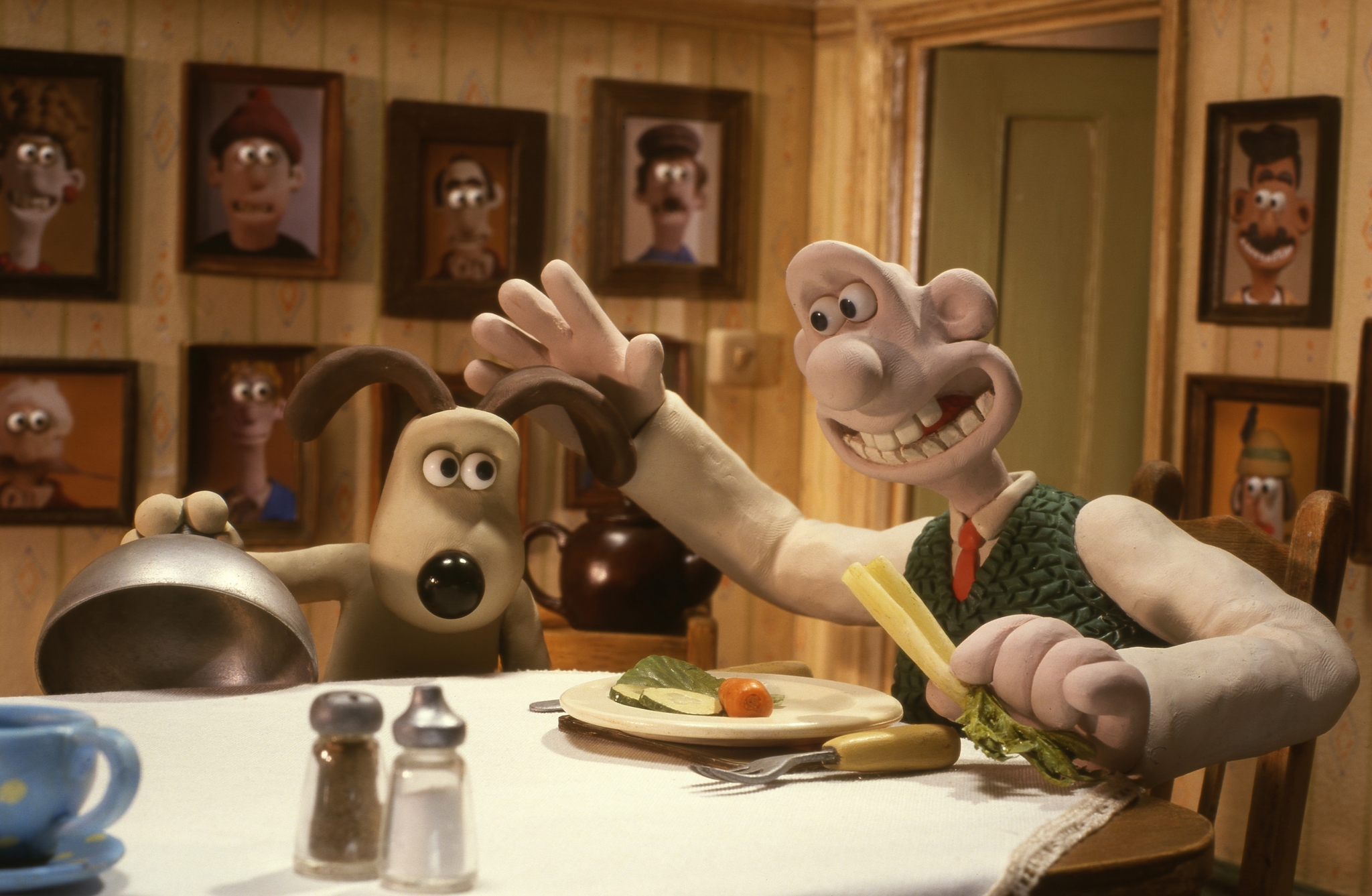 Peter Sallis in Wallace & Gromit: The Curse of the Were-Rabbit (2005)