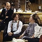 Robin Williams, Pam Dawber, Conrad Janis, and Elizabeth Kerr in Mork & Mindy (1978)
