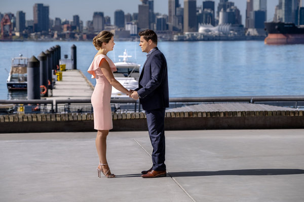 Kavan Smith and Pascale Hutton in The Perfect Bride: Wedding Bells (2019)