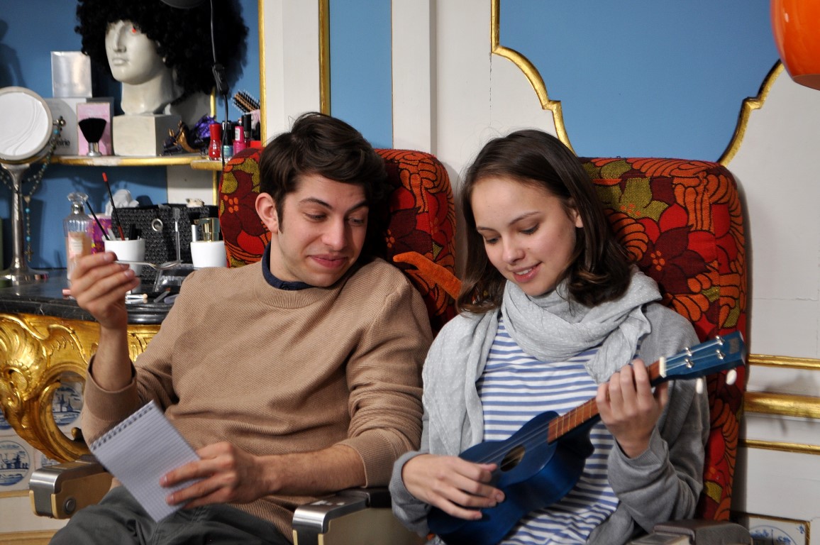 Barbara Prakopenka and Delio Malär in Alles Liebe, Annette (2016)