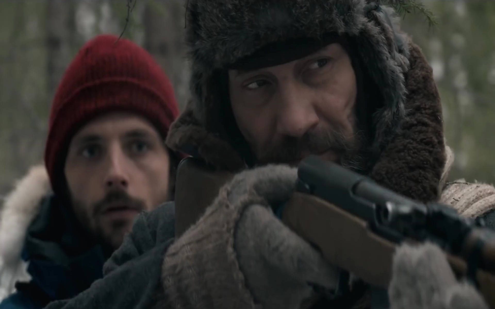 Raphaël Personnaz and Evgeniy Sidikhin in In the Forests of Siberia (2016)