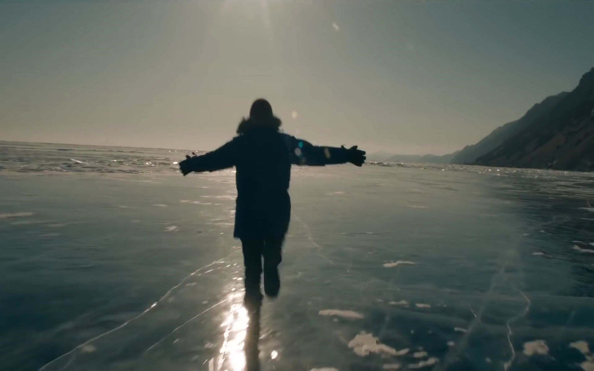 Raphaël Personnaz in In the Forests of Siberia (2016)