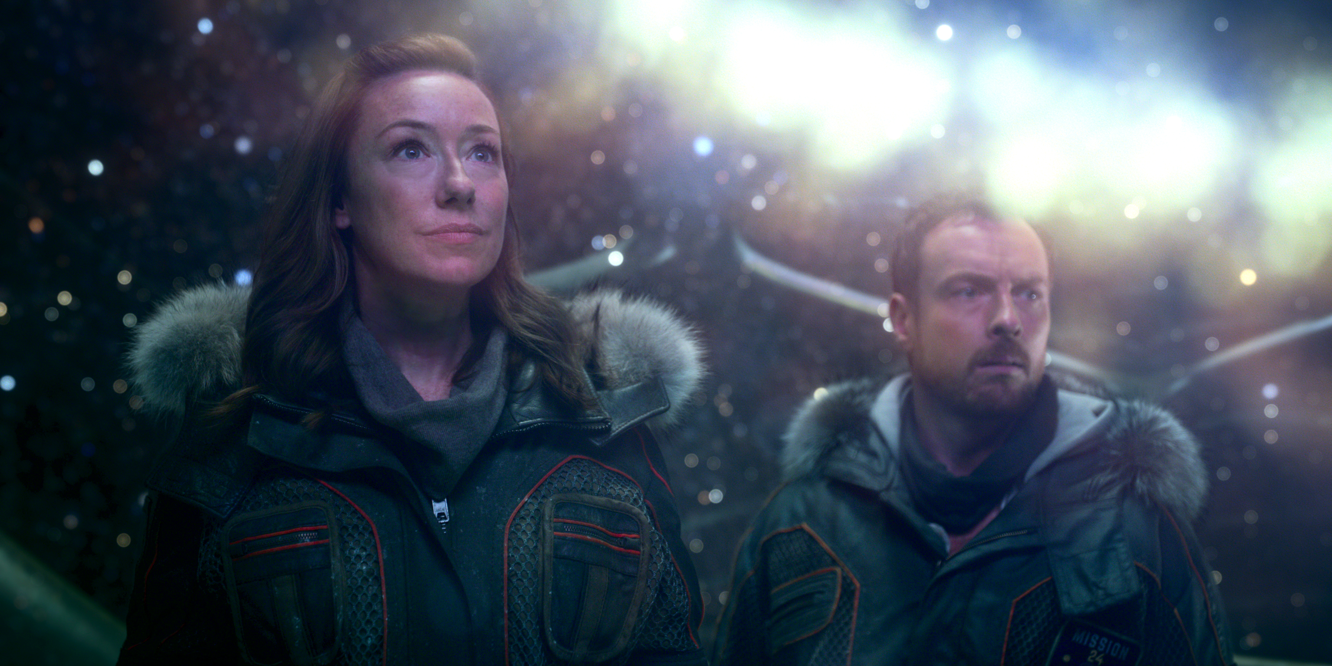 Molly Parker and Toby Stephens in Lost in Space (2018)