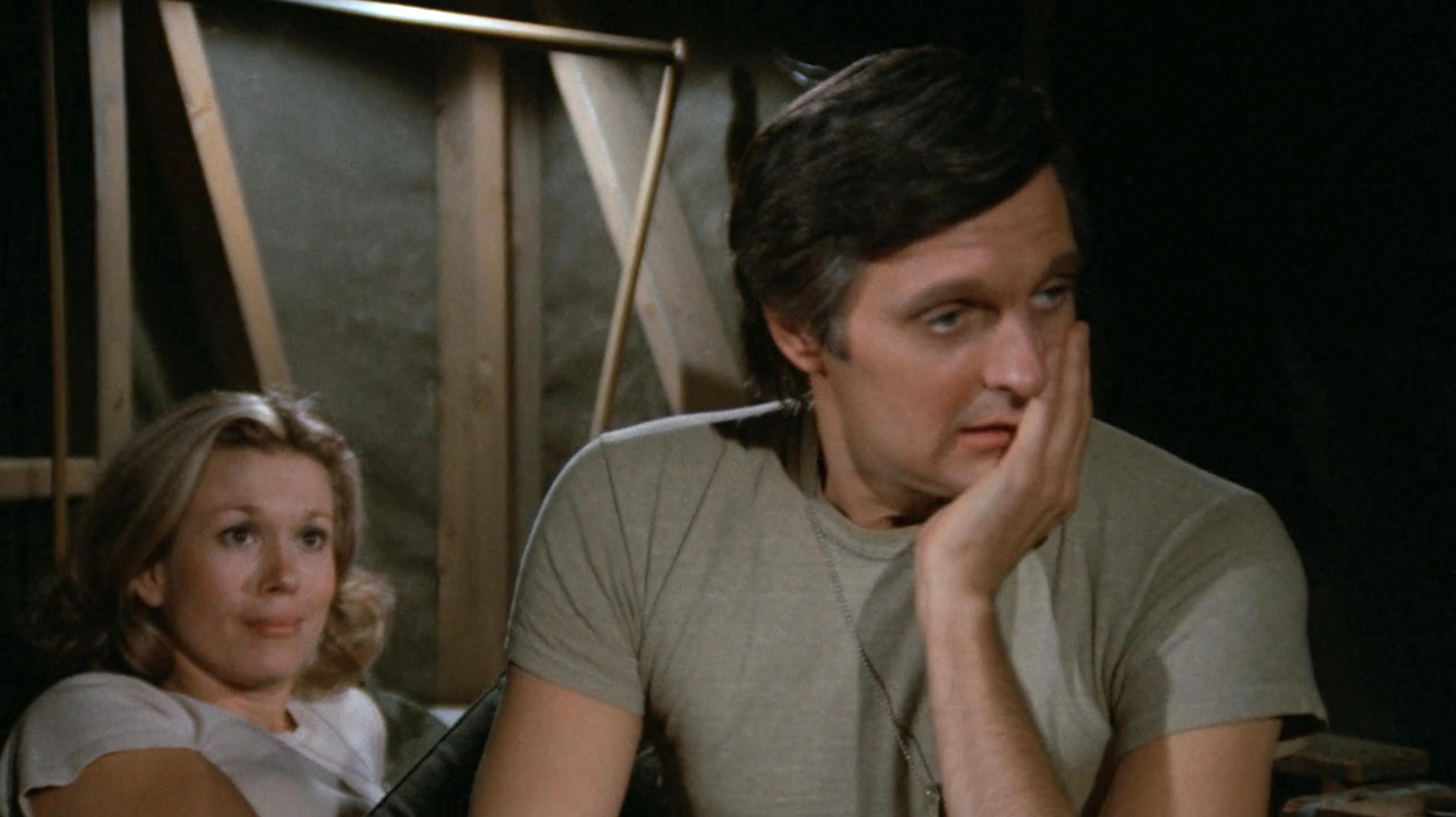 Alan Alda and Lynnette Mettey in M*A*S*H (1972)