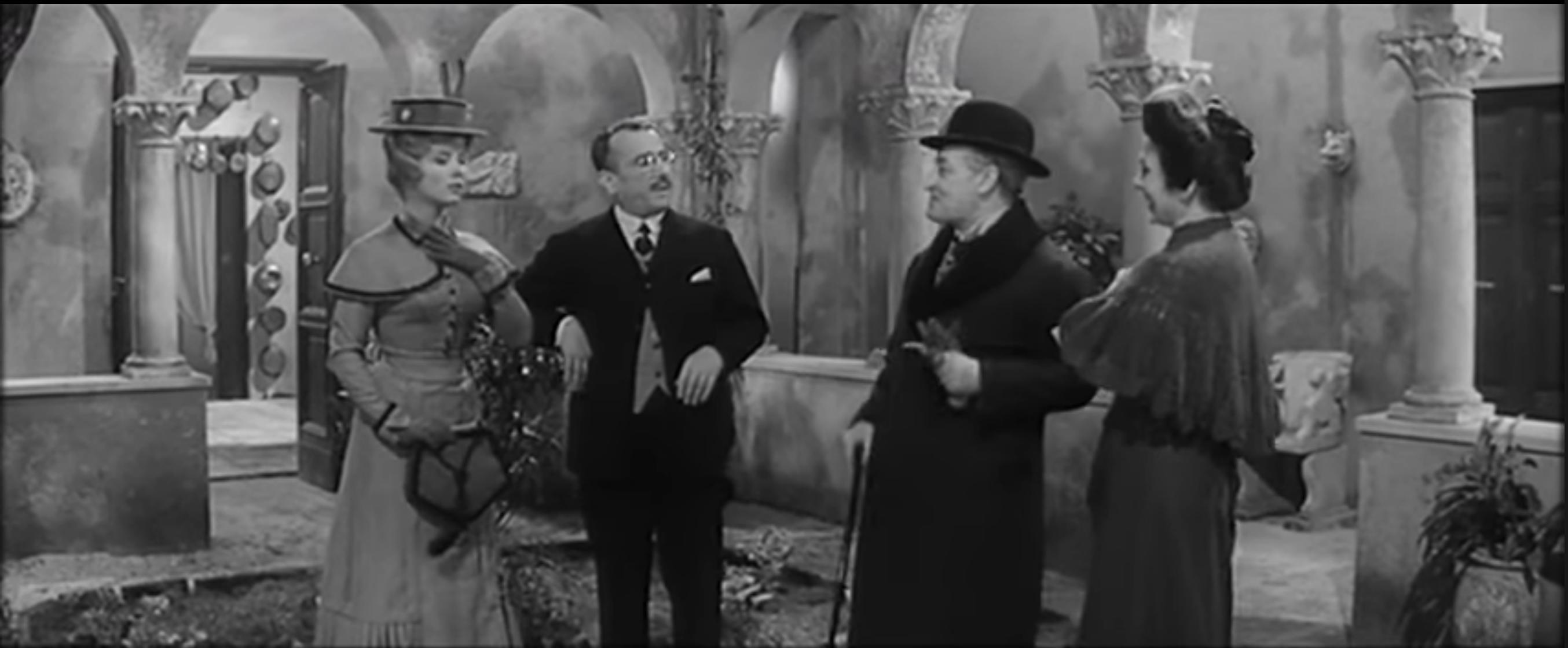 Peppino De Filippo, Lidia Martora, Delia Scala, and Totò in Signori si nasce (1960)