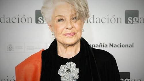 Lola Herrera at an event for XIX Premios Max (2016)