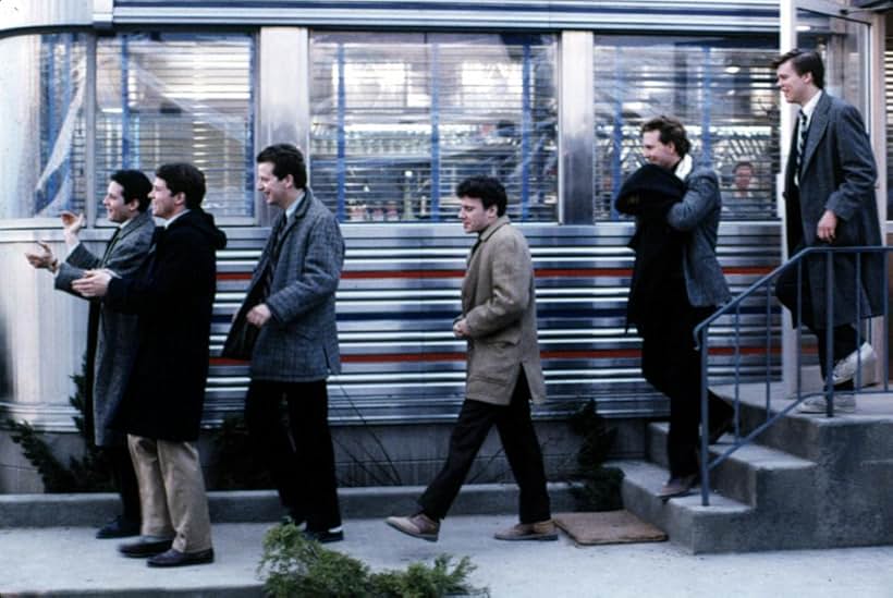 Kevin Bacon, Steve Guttenberg, Mickey Rourke, Paul Reiser, Tim Daly, and Daniel Stern in Diner (1982)