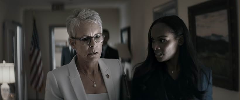 Jamie Lee Curtis and Tika Sumpter in An Acceptable Loss (2018)