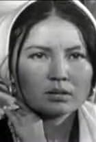 Tattybyubyu Tursunbayeva in Poklonis ognyu (1972)