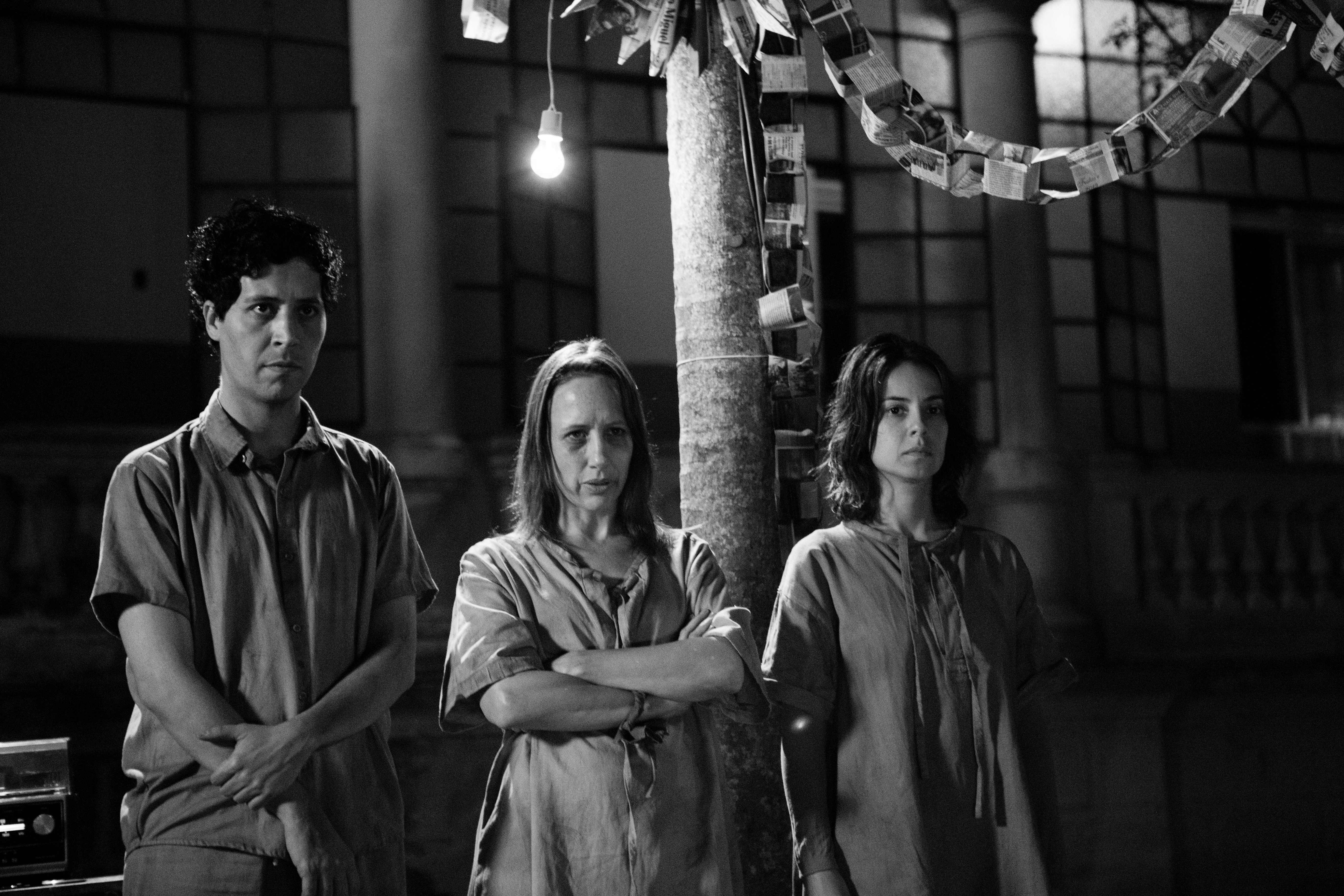 Anna Kutner, Arlindo Lopes, and Andréia Horta in Colônia (2021)