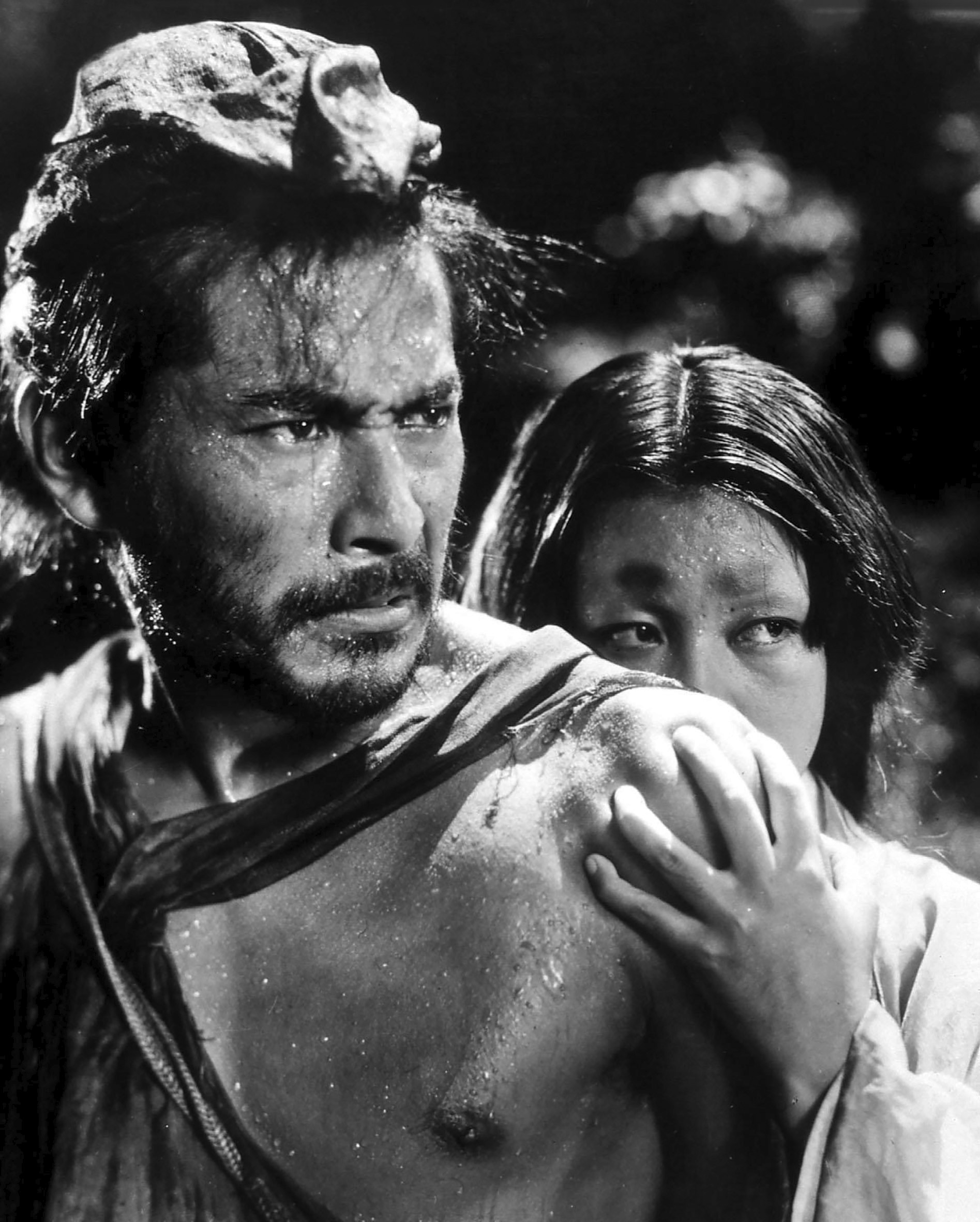 Toshirô Mifune and Machiko Kyô in Rashomon (1950)