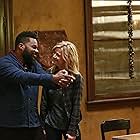 Kyra Sedgwick and Malcolm-Jamal Warner in Ten Days in the Valley (2017)
