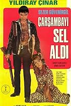 Sezer Güvenirgil and Yildiray Çinar in Çarsambayi Sel Aldi (1970)