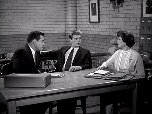 Raymond Burr, Barbara Hale, and Jeremy Slate in Perry Mason (1957)