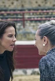 Kate del Castillo and Luisa Gavasa in Las matadoras al ruedo (2019)