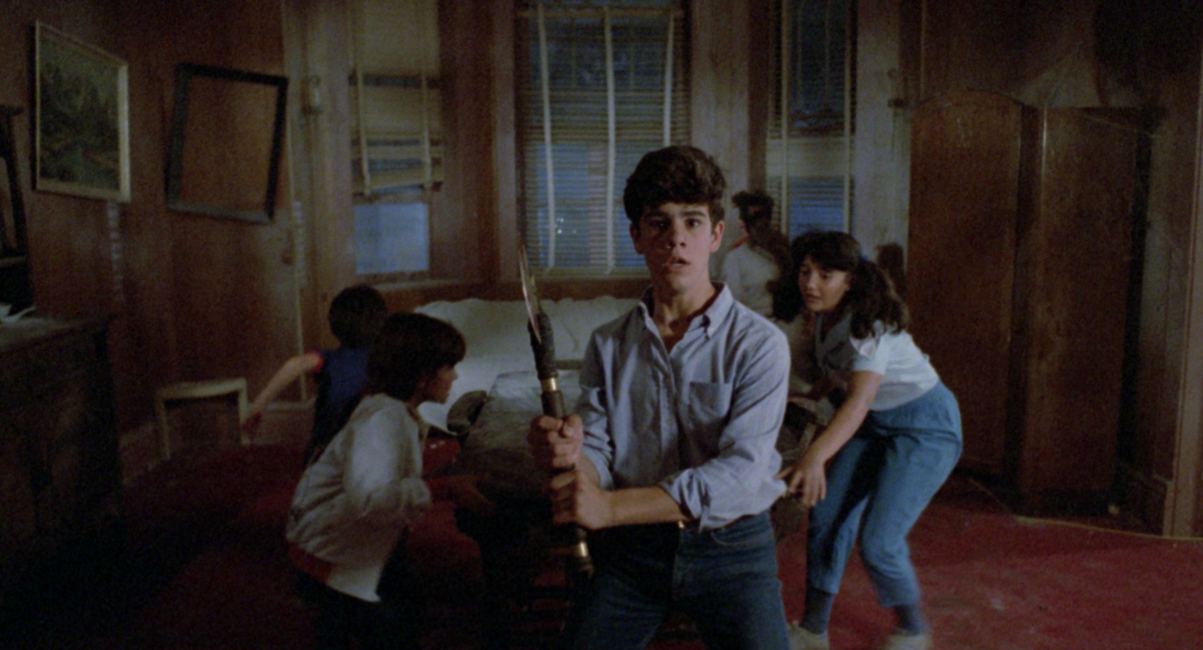 Eduardo Capetillo, María Rebeca, César Adrian Sanchez, César Velasco, and Usi Velasco in Cemetery of Terror (1985)