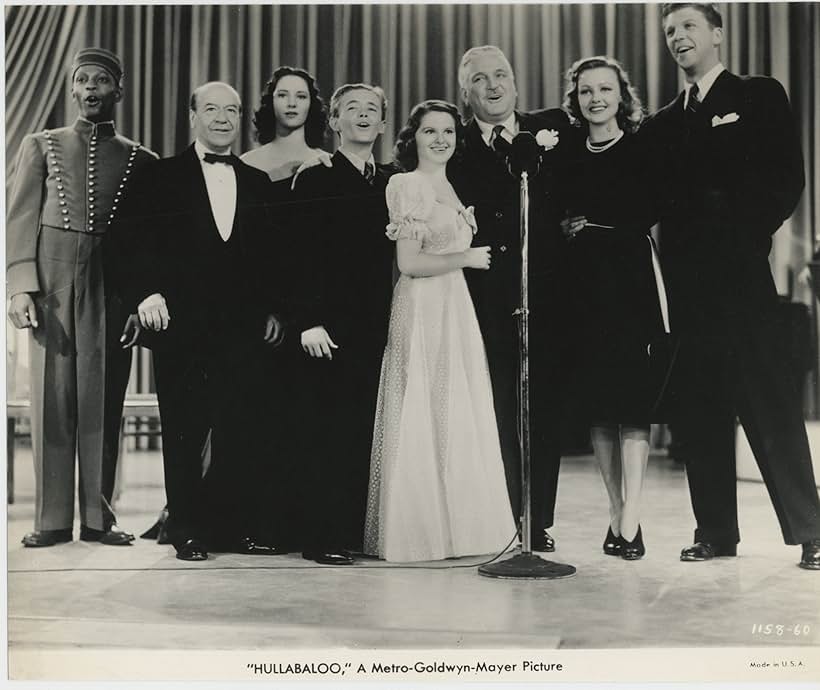 Dan Dailey, Virginia Grey, Charles Holland, Leni Lynn, Donald Meek, Frank Morgan, Larry Nunn, and Virginia O'Brien in Hullabaloo (1940)