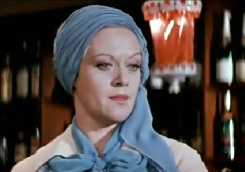 Alisa Freyndlikh in Staromodnaya komediya (1979)