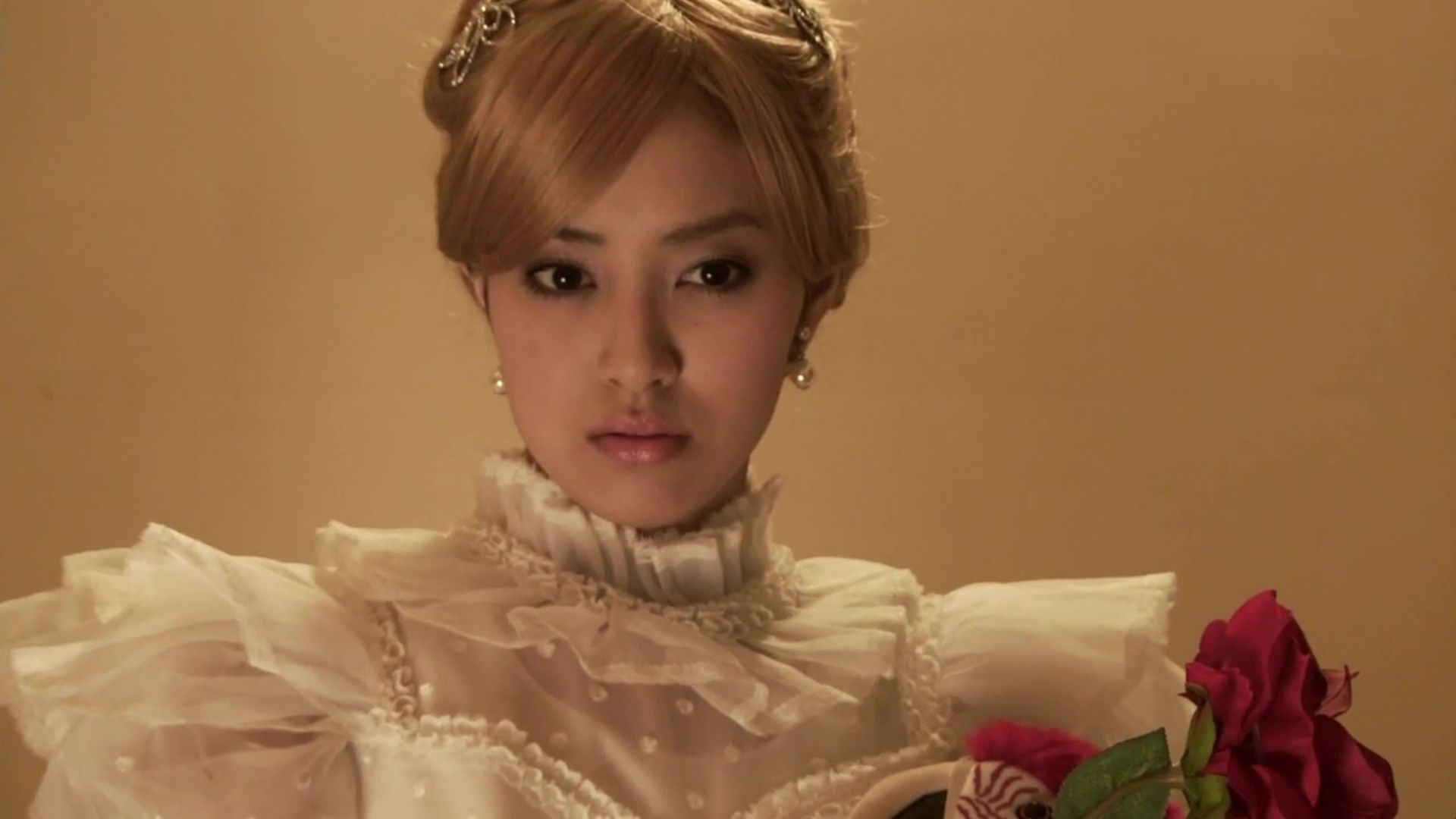 Azusa Okamoto in The Hero Yoshihiko (2011)