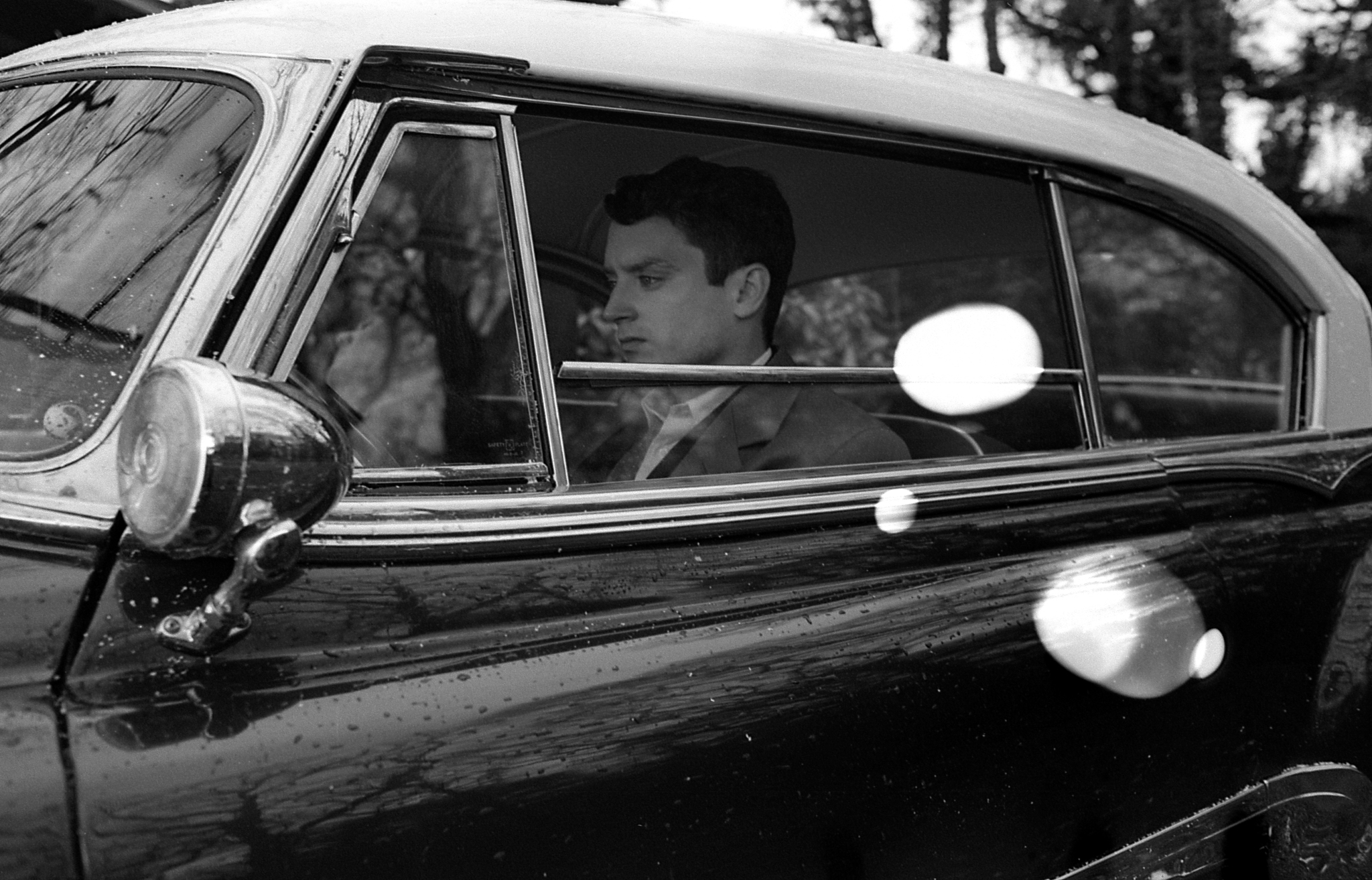 Elijah Wood in Set Fire to the Stars (2014)