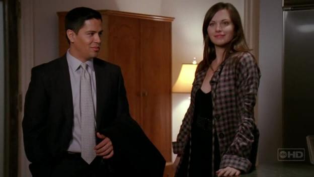 Jay Hernandez and Jill Flint in Six Degrees (2006)