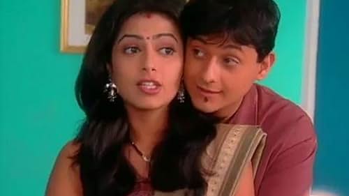 Sweta Keswani and Swapnil Joshi in Des Mein Niklla Hoga Chand (2001)