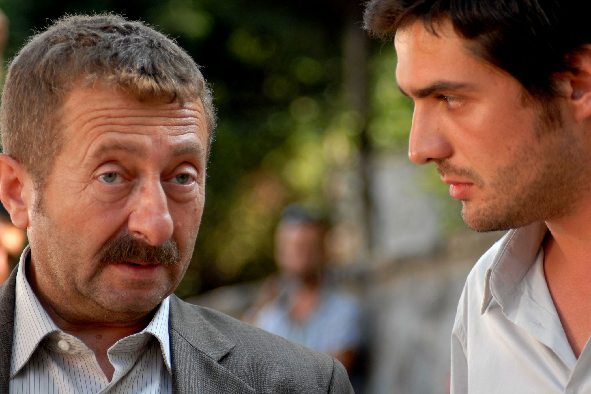 Erkan Can and Cemal Toktas in Kara Köpekler Havlarken (2009)