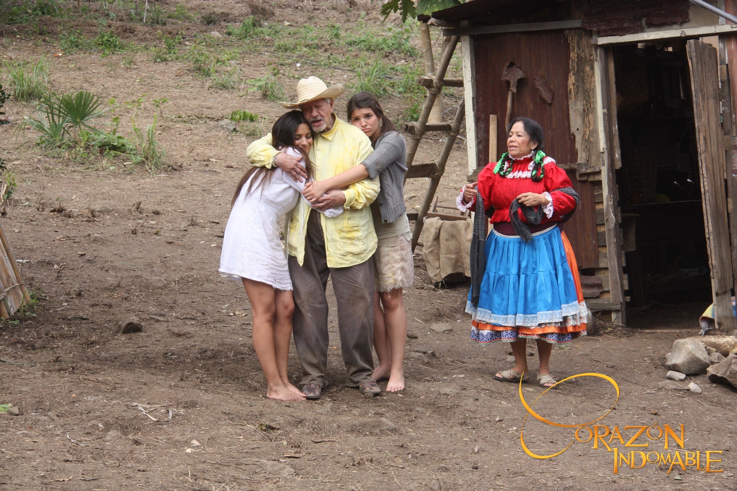 Ignacio López Tarso, María Elena Velasco, Ana Brenda Contreras, and Gaby Mellado in Corazón indomable (2013)