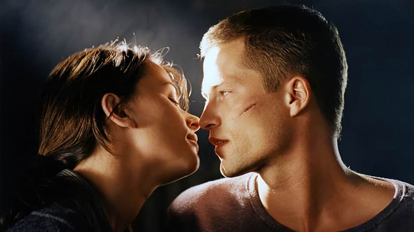 Til Schweiger and Polly Walker in Bandyta (1997)