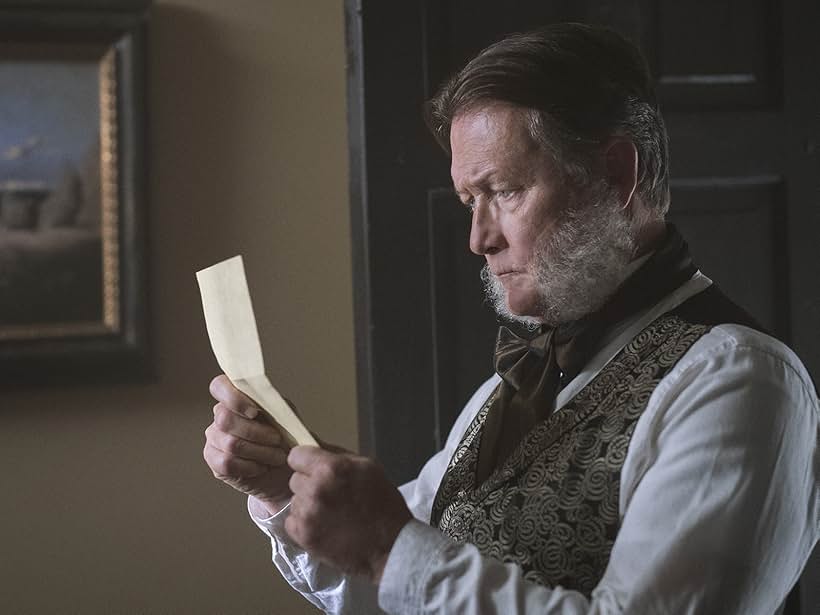 Robert Patrick in Lore (2017)