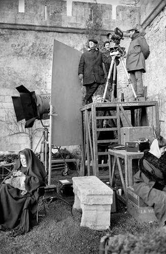 Katharine Hepburn and Douglas Slocombe in The Lion in Winter (1968)