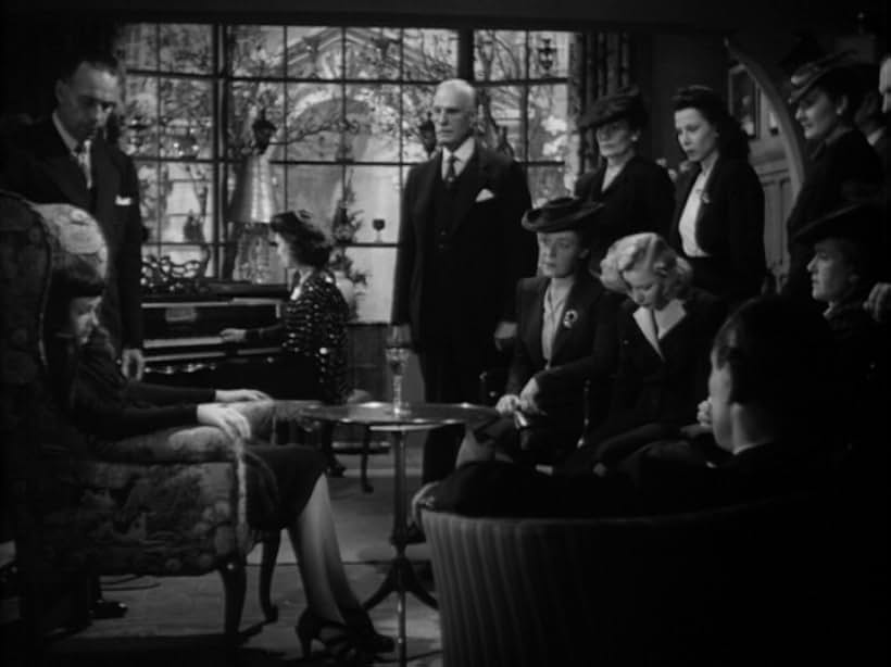 Ben Bard, Evelyn Brent, Jean Brooks, Isabel Jewell, and Mary Newton in The Seventh Victim (1943)