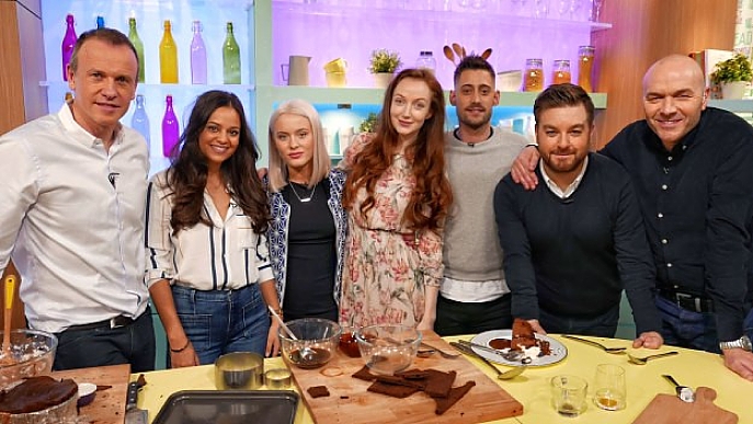 Tim Lovejoy, Simon Rimmer, Olivia Grant, Michael Socha, Zara Larsson, Aysha Kala, and Alex Brooker in Sunday Brunch (2012)