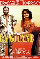 Claude Brasseur and Valérie Kaprisky in La gitane (1986)