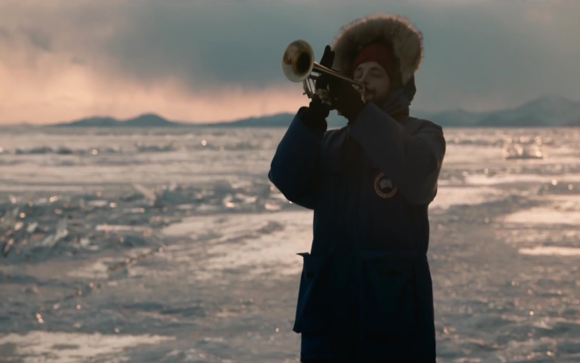 Raphaël Personnaz in In the Forests of Siberia (2016)