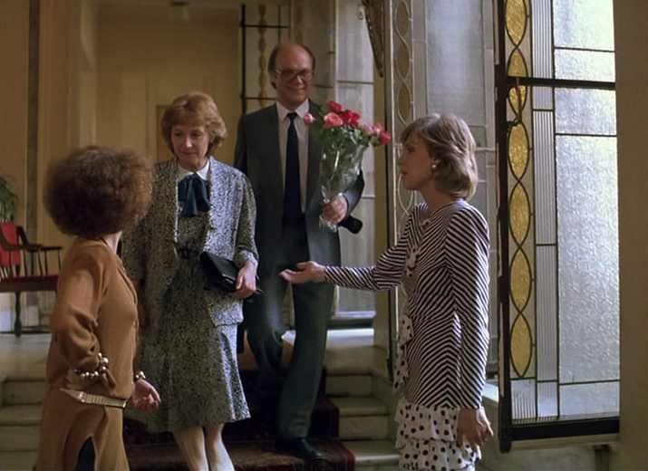 Tomas Laustiola, Larisa Malevannaya, and Elena Yakovleva in Intergirl (1989)