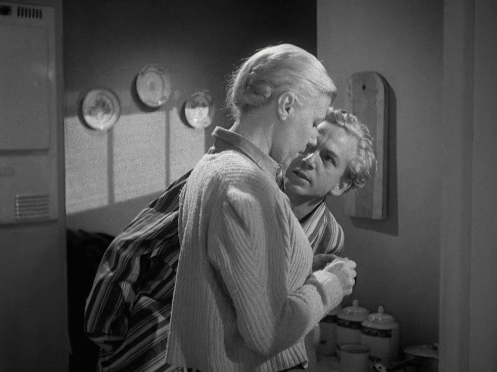 Irma Christenson and Stig Olin in Prisión (1949)