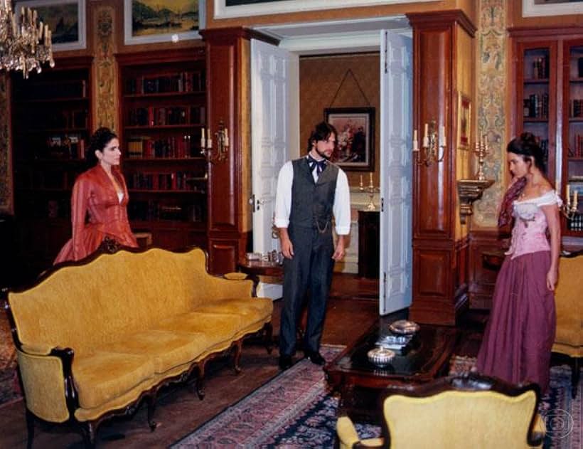 Cláudia Abreu, Malu Mader, and Marcelo Serrado in The Power of Desire (1999)