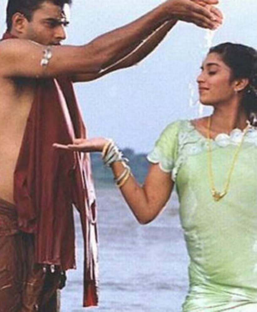 Madhavan and Shalini in Alai Payuthey (2000)