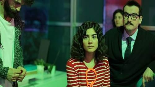 Zeynep Çamci, Yigit Kirazci, and Berk Yaygin in Seviyor Sevmiyor (2016)