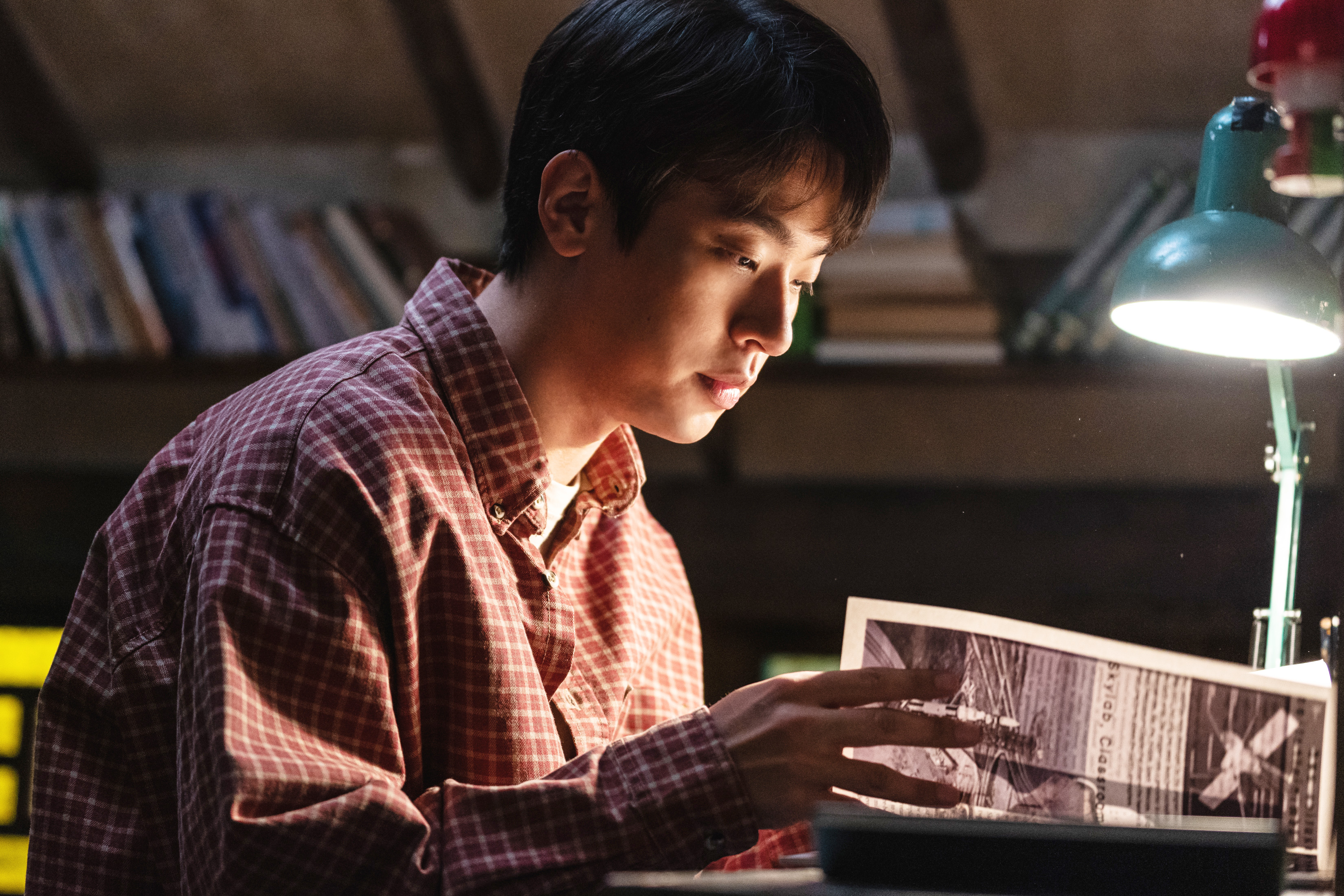 Park Jeong-min in Miracle: Letters to the President (2021)